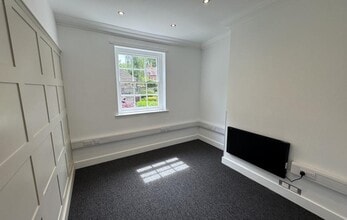 83-87 Pottergate, Norwich to rent Building Photo- Image 2 of 8