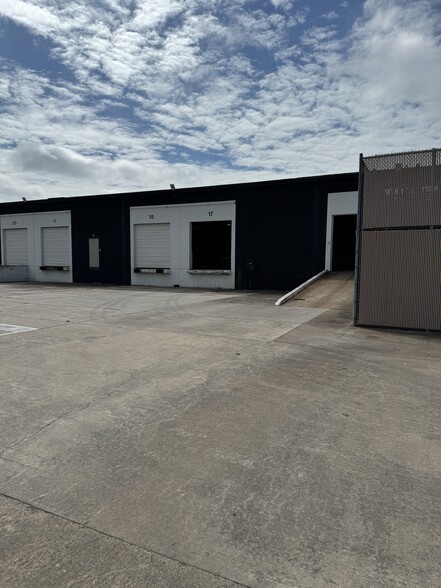 1000 N Post Oak Rd, Houston, TX to rent - Building Photo - Image 2 of 14