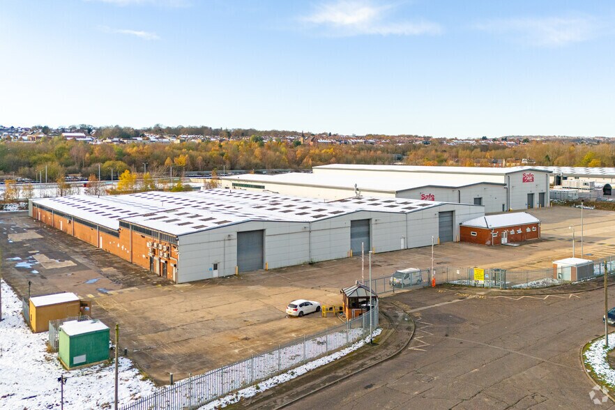 Valley Rd, Barnsley for sale - Primary Photo - Image 1 of 14