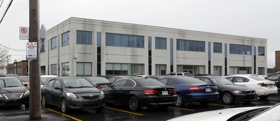 5485 Rue Paré, Mt Royal, QC to rent - Building Photo - Image 3 of 6