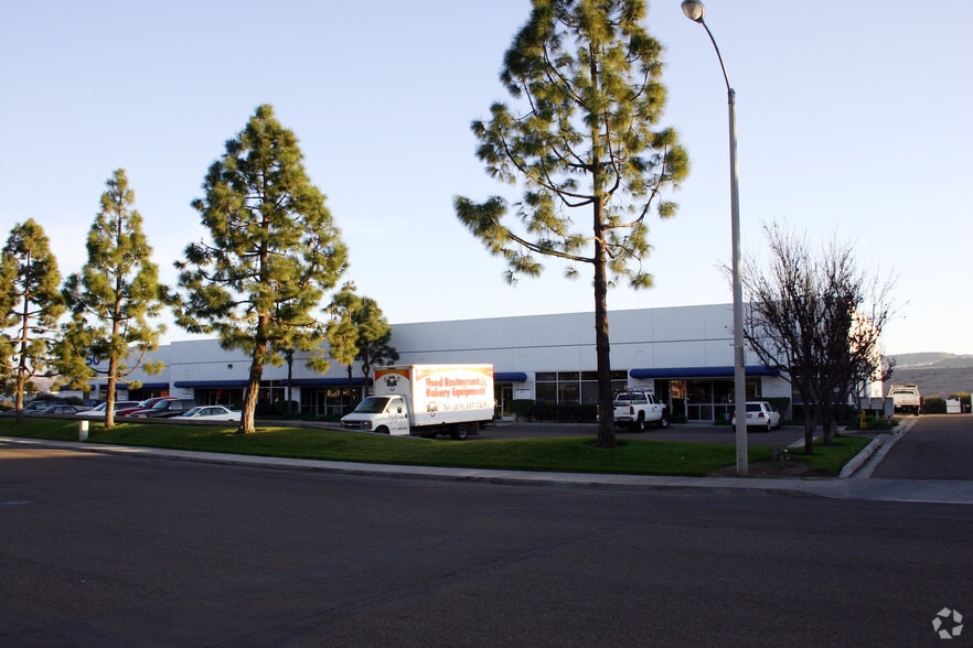 750 Design Ct, Chula Vista, CA to rent - Building Photo - Image 2 of 12