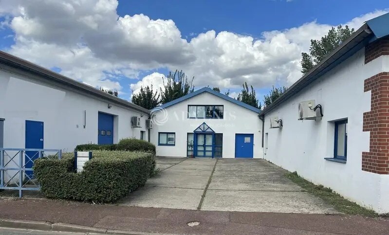 Office in Choisy-le-Roi to rent Building Photo- Image 1 of 10
