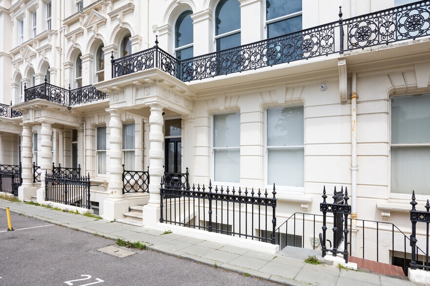 27 Church Rd, Hove to rent - Building Photo - Image 3 of 3