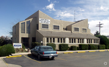 3400 S Oneida Way, Denver, CO for sale Primary Photo- Image 1 of 17