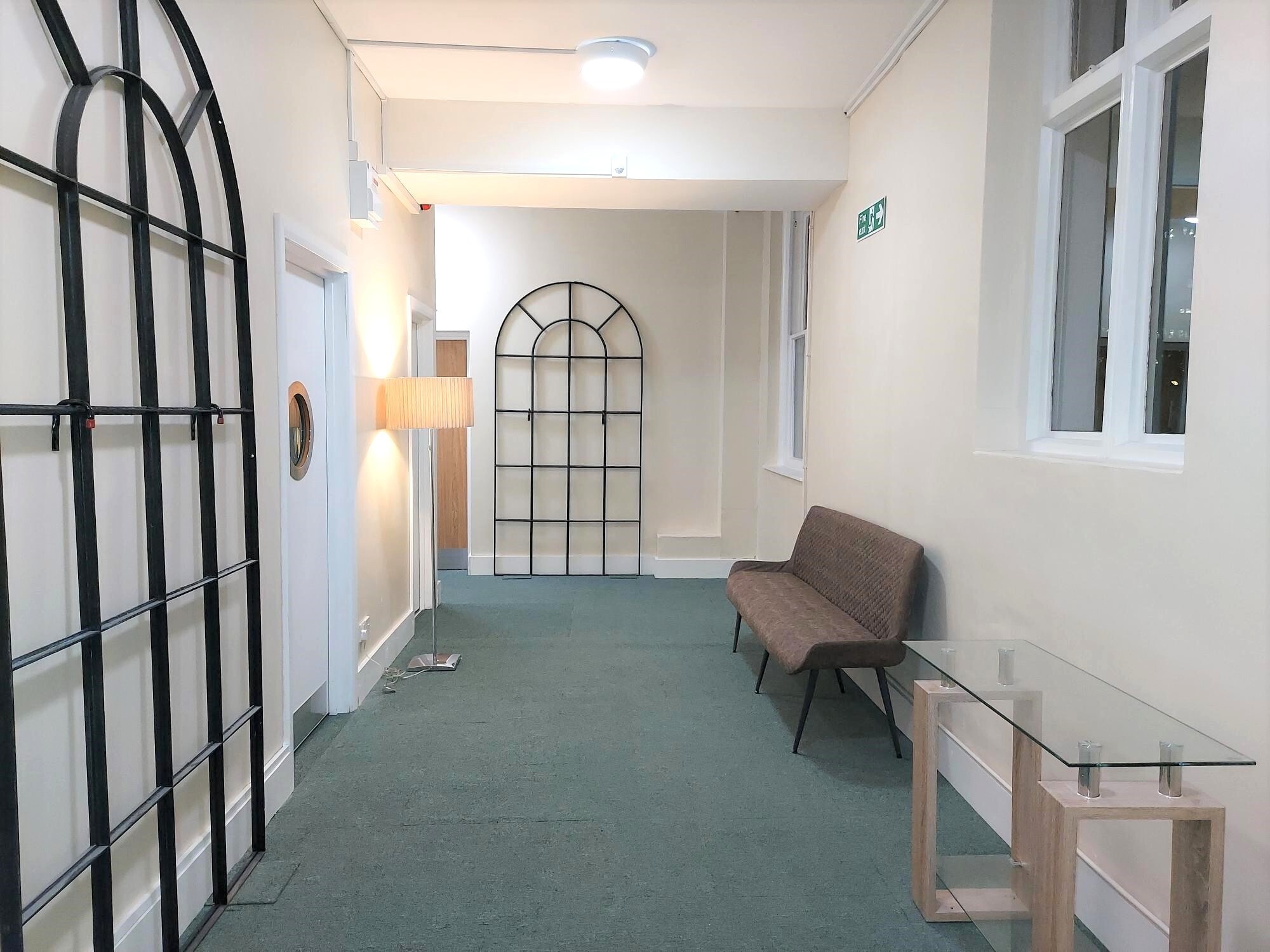 62-62A Mount Pleasant Rd, Tunbridge Wells to rent Interior Photo- Image 1 of 2
