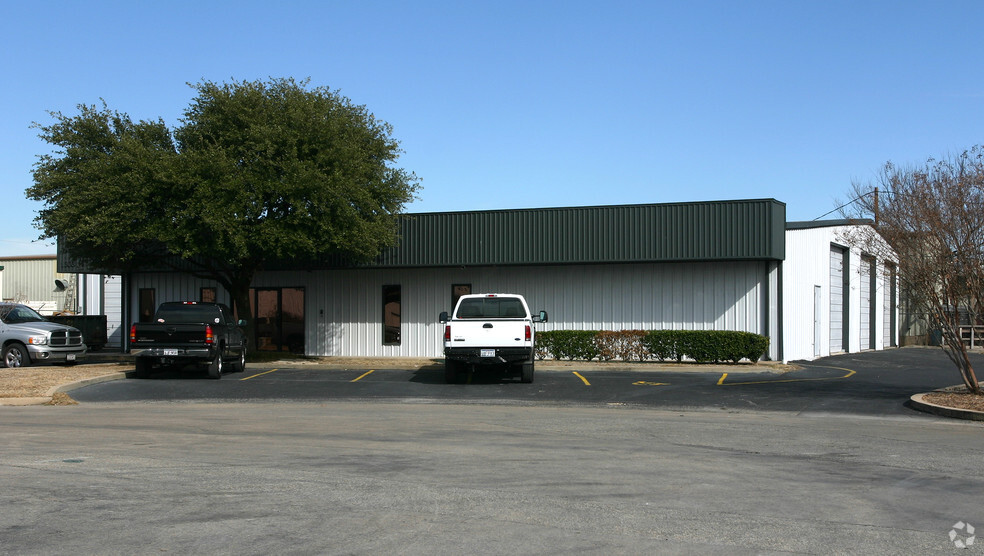 1303 W Industrial Blvd, Round Rock, TX for rent - Building Photo - Image 2 of 20