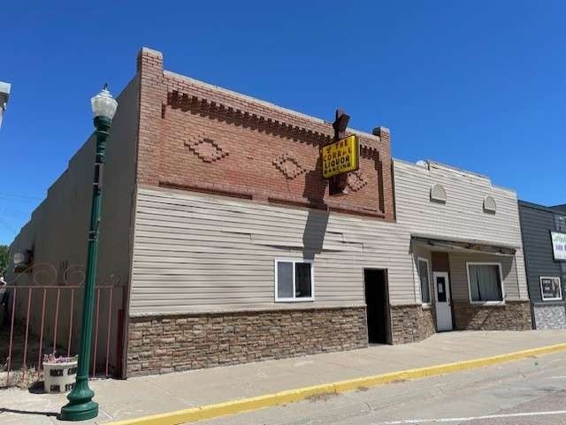 110 Clark St, Bassett, NE for sale - Building Photo - Image 1 of 19