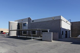 325 W Melinda Ln, Phoenix AZ - Commercial Property