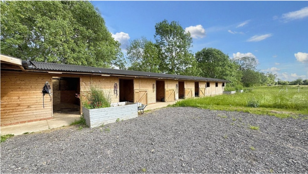 Pasture Ln, Sutton Bonington for sale - Building Photo - Image 3 of 9
