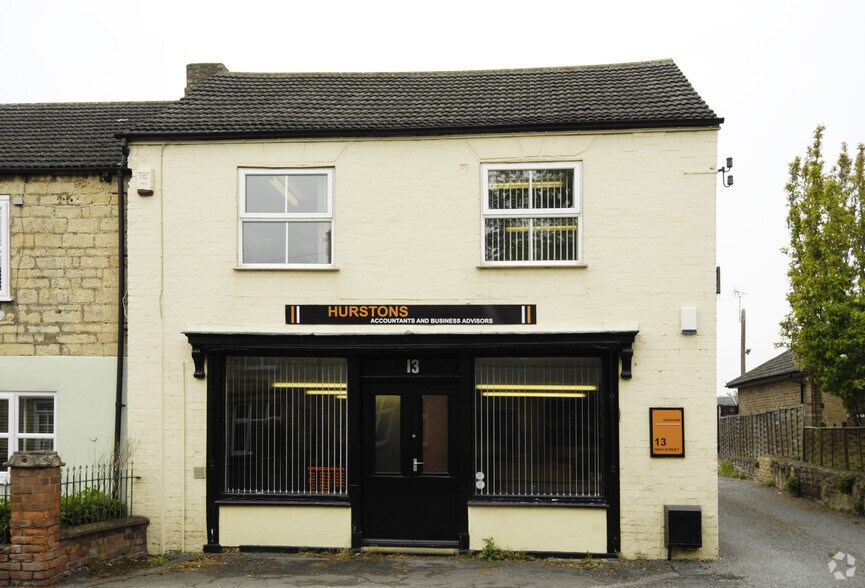 13 High St, Branston to rent - Building Photo - Image 3 of 3