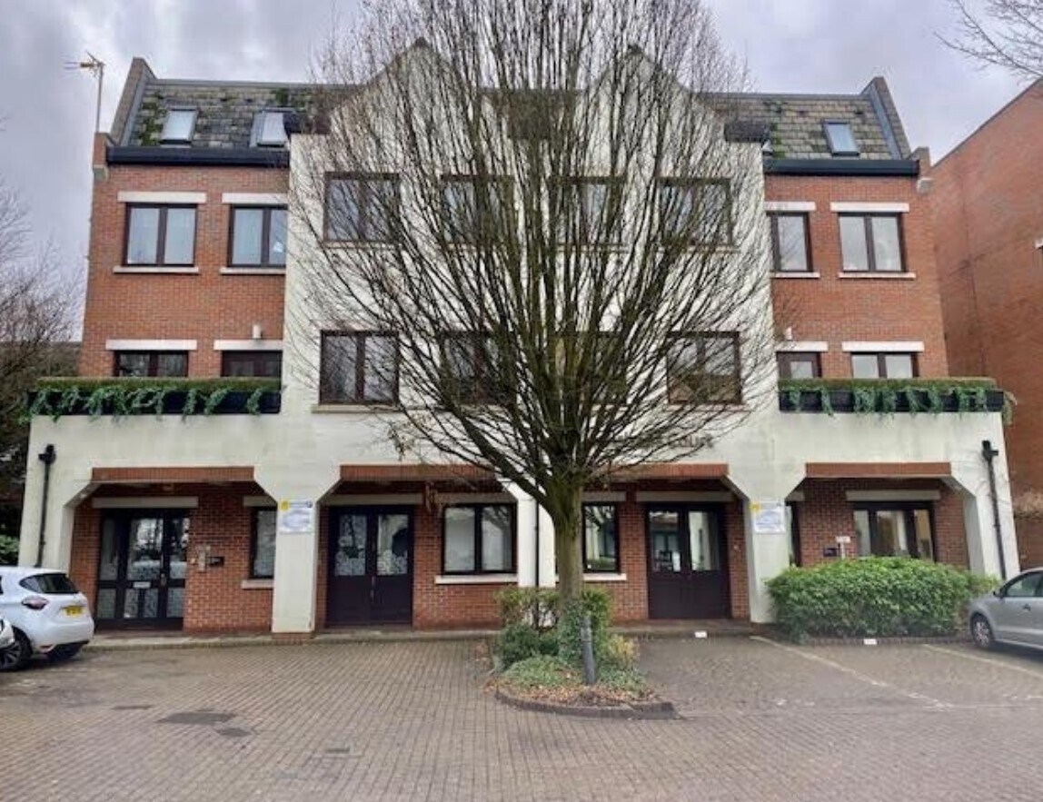 Lincoln Rd, High Wycombe for sale Primary Photo- Image 1 of 1