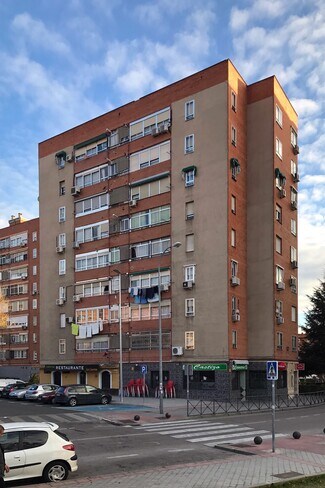 More details for Calle Canarias, 6, Fuenlabrada - Retail to Rent