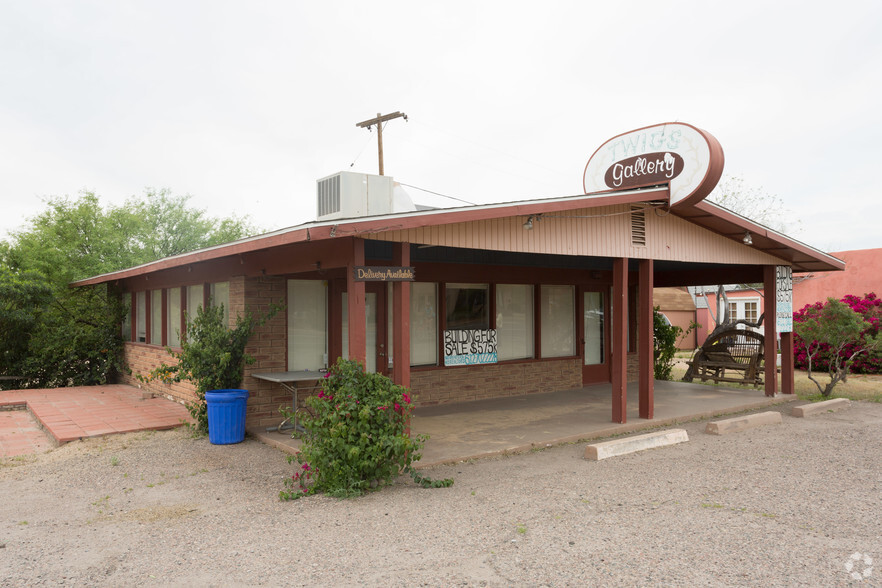 6049 E Cave Creek Rd, Cave Creek, AZ for sale - Primary Photo - Image 1 of 1