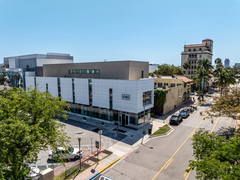 1661 Jefferson Ave, Miami Beach, FL for rent - Building Photo - Image 1 of 4