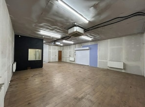 Cavendish Mews, Aldershot to rent Interior Photo- Image 1 of 3
