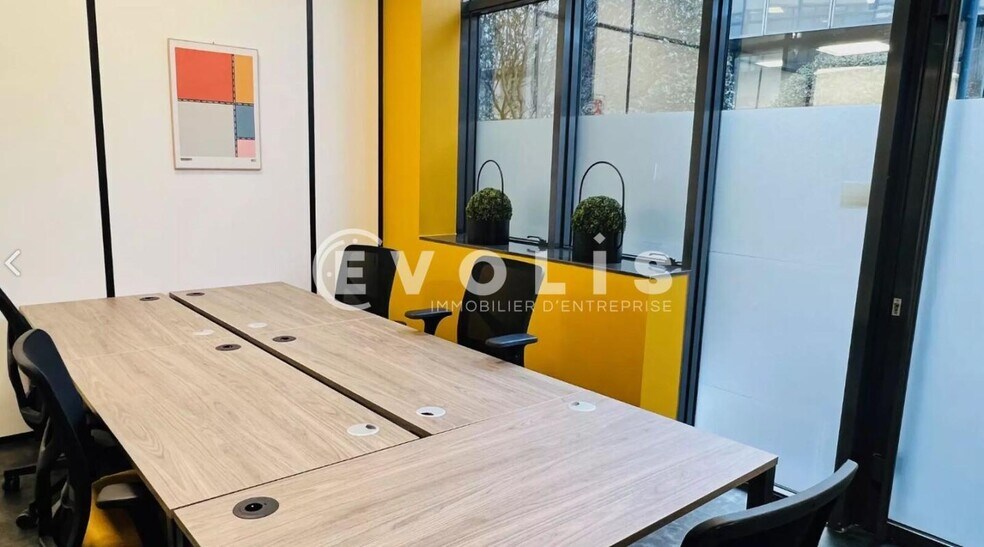 Office in Vanves to rent - Interior Photo - Image 3 of 7