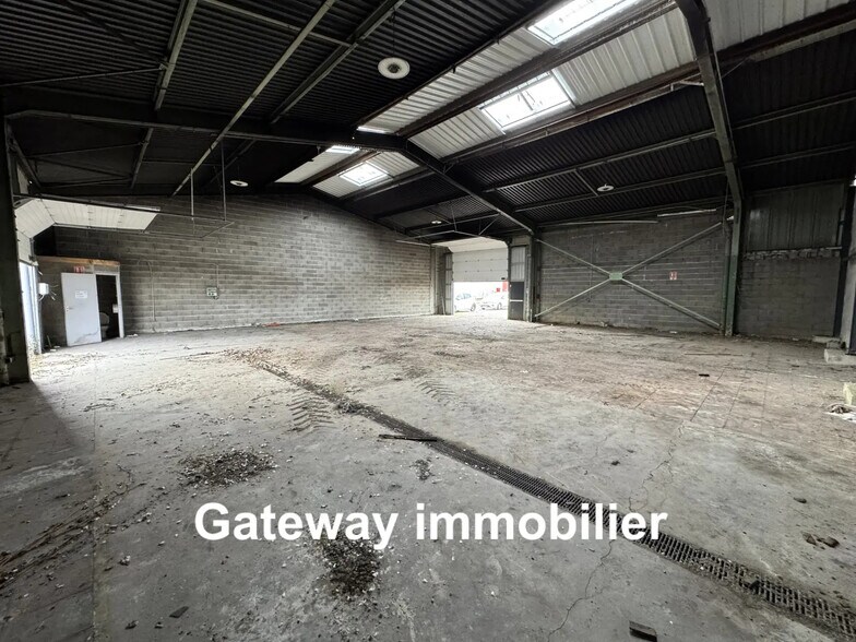 Industrial in Riom for sale - Building Photo - Image 3 of 7