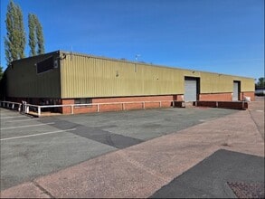 Unit G Great Haywood, Stafford to rent Building Photo- Image 2 of 4