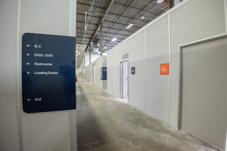 575 Wharton Dr SW, Atlanta, GA to rent Interior Photo- Image 2 of 5