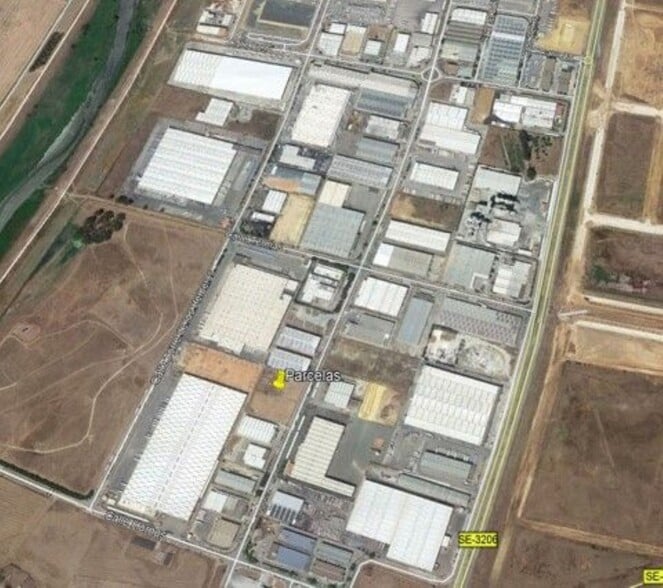 Poligono la Isla, Dos Hermanas, la, S/N, Dos Hermanas, Sevilla to rent - Building Photo - Image 2 of 10