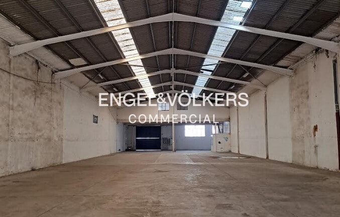 Industrial in L'Hospitalet de Llobregat, Barcelona to rent Interior Photo- Image 1 of 12