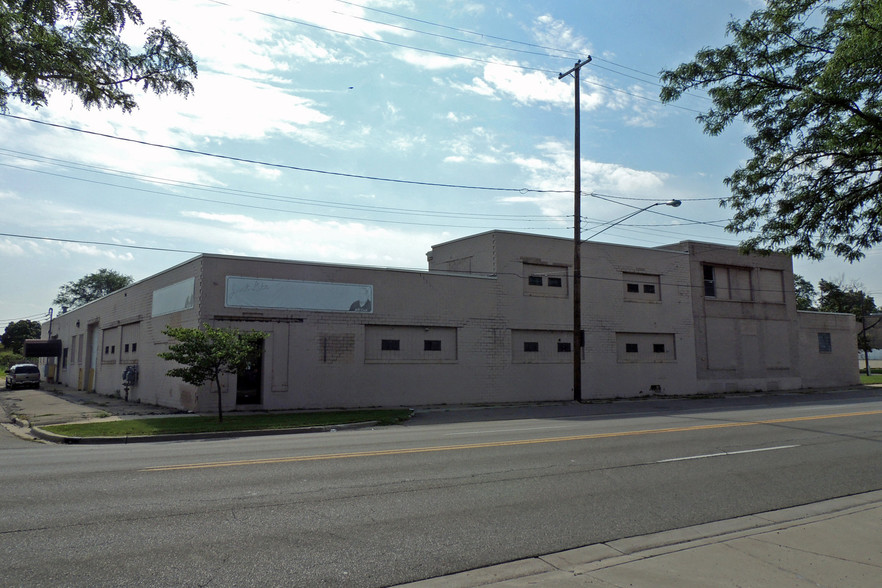 2307 S Saginaw St, Flint, MI for rent - Building Photo - Image 1 of 1