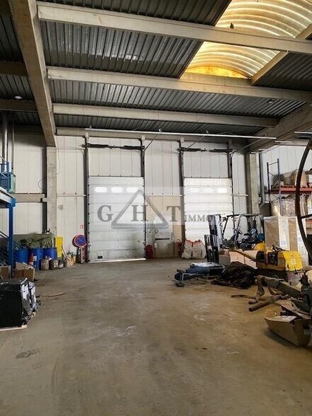 Industrial in Le Thillay to rent - Building Photo - Image 2 of 2