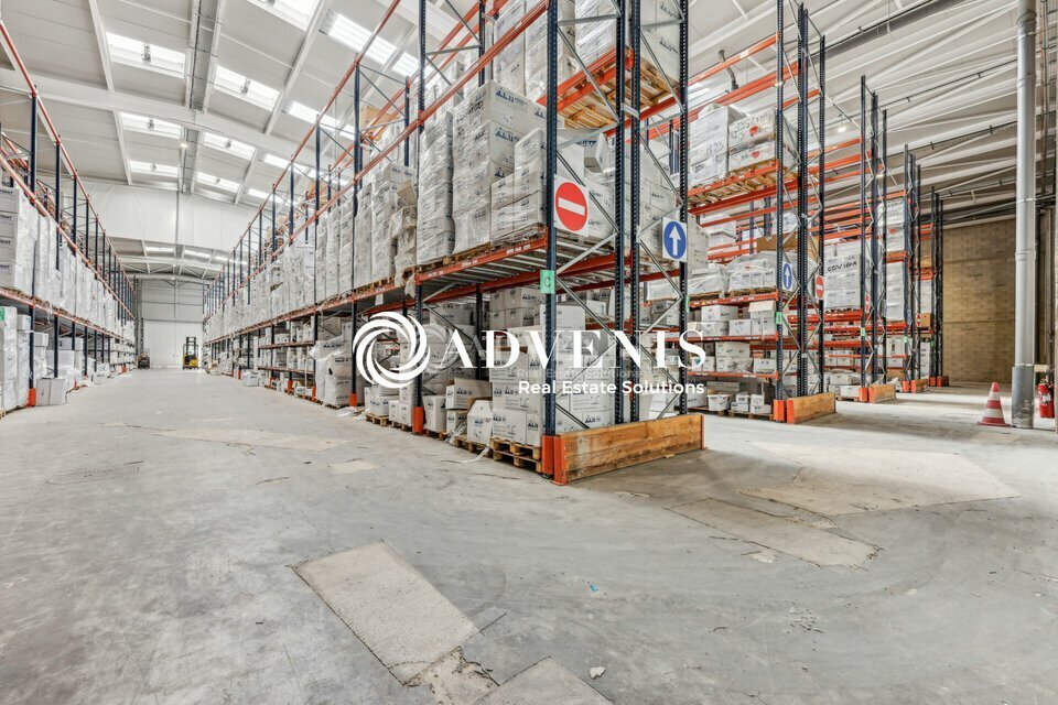 Industrial in Chelles for sale Building Photo- Image 1 of 13