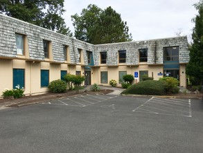 2111 Front St, Salem, OR for rent Building Photo- Image 1 of 9