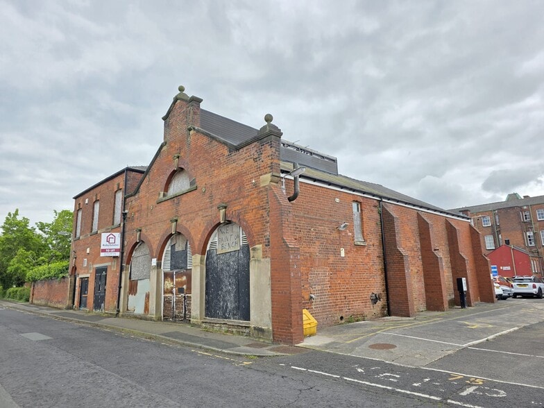 Bhailok Sq, Preston to rent - Building Photo - Image 3 of 8
