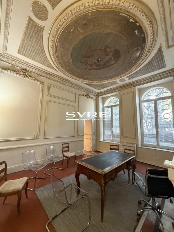 Office in Marseille to rent Interior Photo- Image 1 of 8