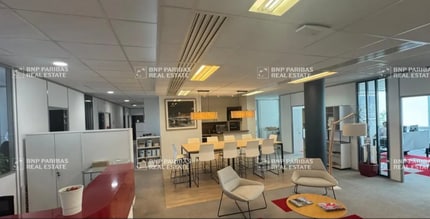 Office in Marseille to rent Interior Photo- Image 1 of 7