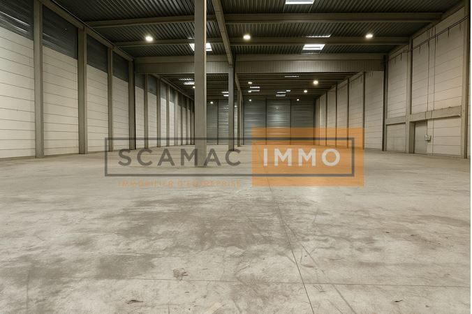 Industrial in Collégien to rent Interior Photo- Image 1 of 8