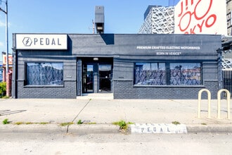 2426 Lincoln Blvd, Venice, CA to rent Building Photo- Image 1 of 15