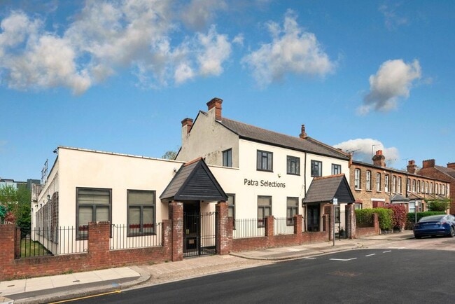 More details for 1-5 Nant Rd, London - Light Industrial for Sale