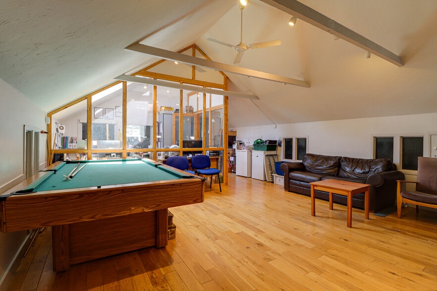 4 Vaughan Rd, Harpenden for sale - Interior Photo - Image 3 of 12