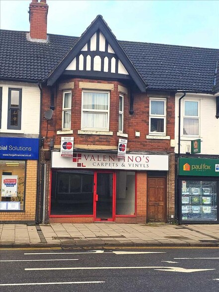 33 Oswald Rd, Scunthorpe for sale - Building Photo - Image 1 of 3