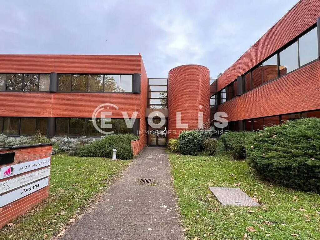 Location Bureaux 107 m² - Photo 1