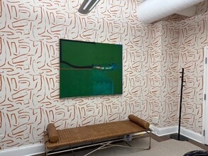 1600-1627 Sherman Ave, Evanston, IL to rent Interior Photo- Image 1 of 16