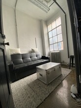 325 Gold St, Brooklyn, NY for rent Building Photo- Image 2 of 5