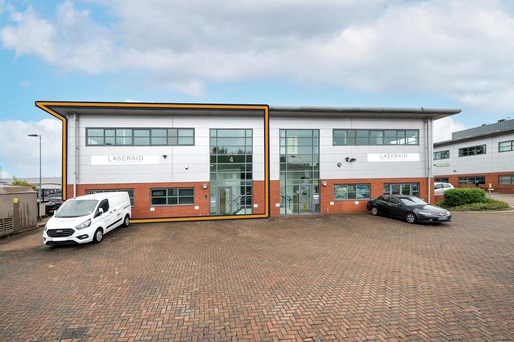 Manor Way, Borehamwood for sale Building Photo- Image 1 of 1