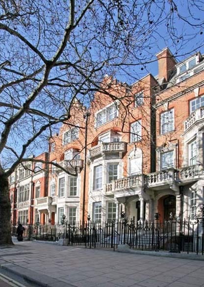 156-158 Buckingham Palace Rd, London for sale Building Photo- Image 1 of 1