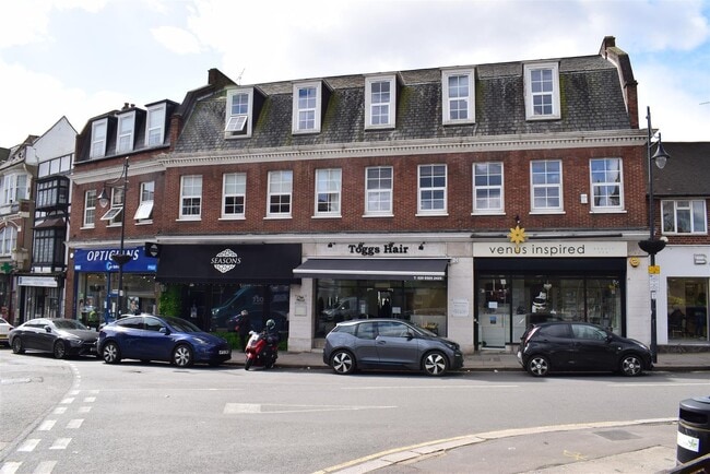 More details for Ground Floor Office, G1, 15, The Broadway, Woodford Green - Office to Rent