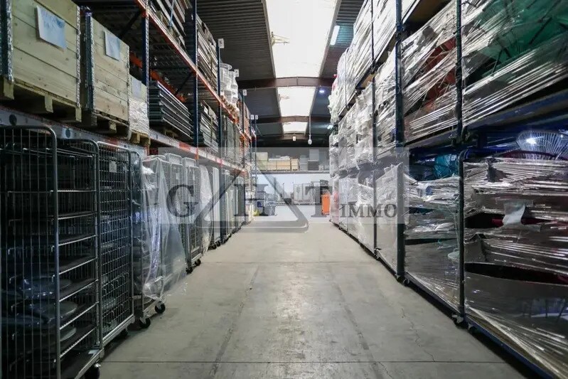 Industrial in Saint-Witz to rent - Interior Photo - Image 2 of 2