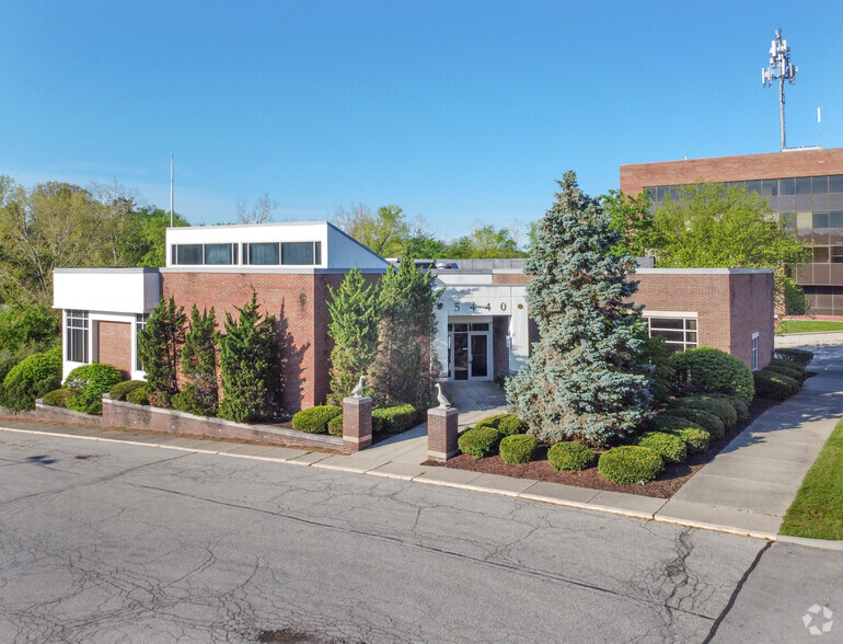 5440 E Fall Creek Parkway North Dr, Indianapolis, IN for rent - Primary Photo - Image 1 of 5