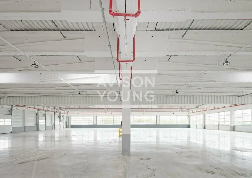 Light Industrial in Gennevilliers to rent - Interior Photo - Image 1 of 5