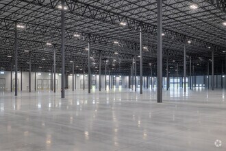 1401 N. Kirk Road, Batavia, IL to rent Interior Photo- Image 2 of 7