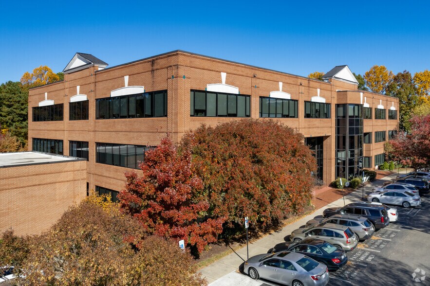 300 Ashville Ave, Cary, NC for sale - Primary Photo - Image 1 of 1