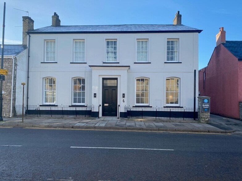 4 Westgate, Cowbridge to rent - Primary Photo - Image 2 of 2