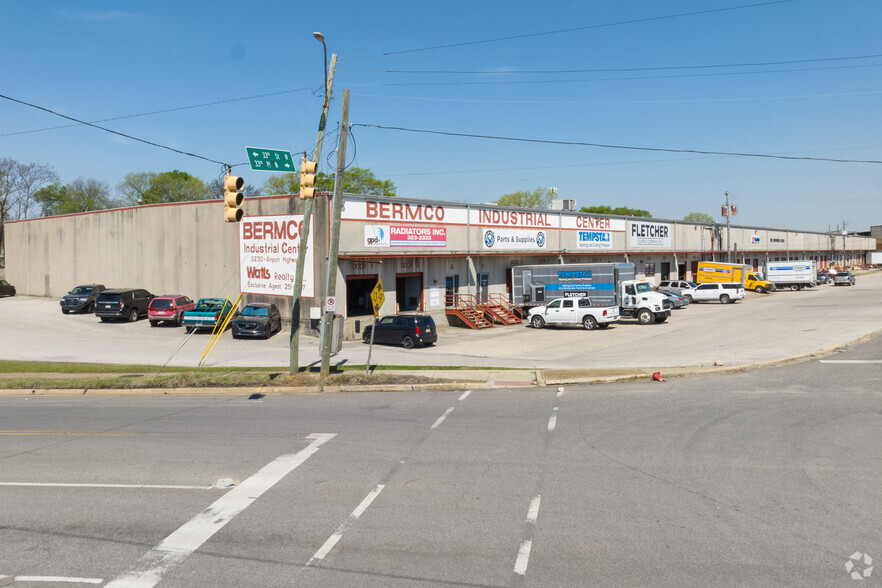 3230 Messer Airport Hwy, Birmingham, AL for rent - Building Photo - Image 3 of 5